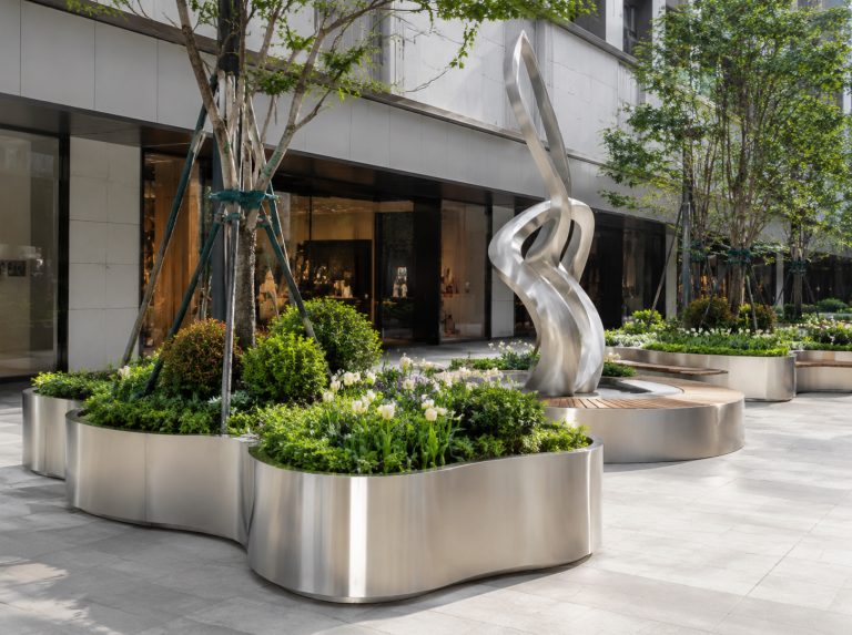 万源不锈钢景观雕塑与金属花箱